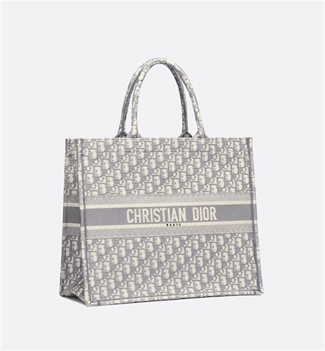 sac christian dior personnalisable|inside Dior book tote.